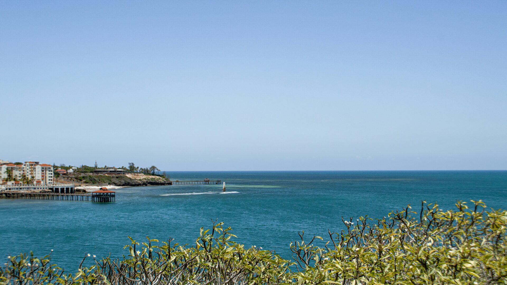 a large body of water next to the ocean