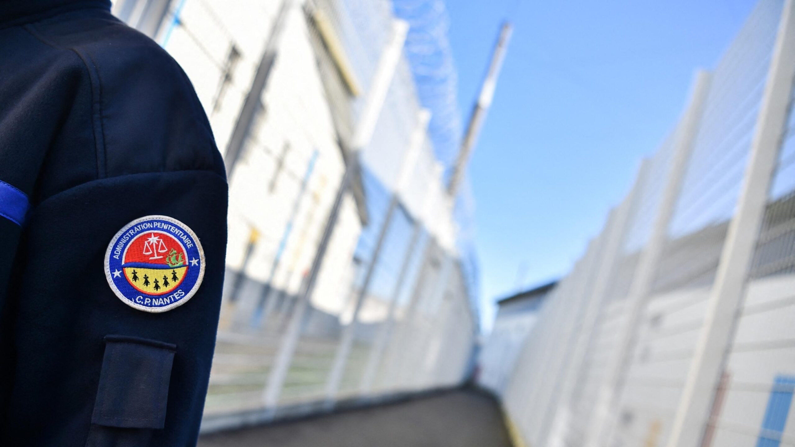 Prison violence, Prison overcrowding, Guard assault, Nantes prison, Penal system