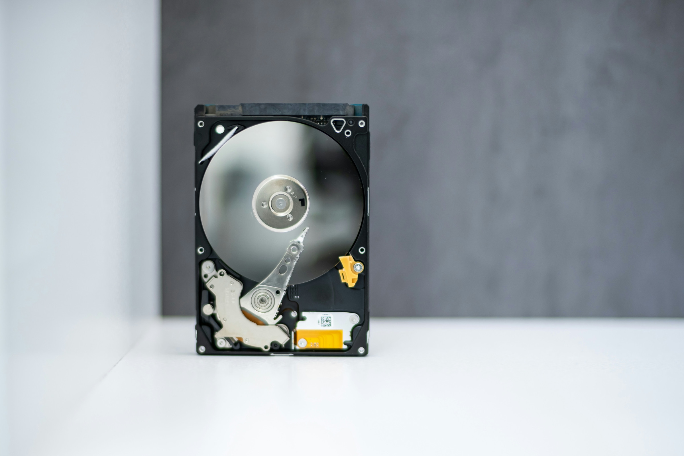 Western Digital Raptor, Hard Drive Optimization, PC Performance, Retro Tech, Storage Solutions, HDD vs SSD, Computer History, PC Building, Boot Time Reduction, Windows XP, Anandtech Review