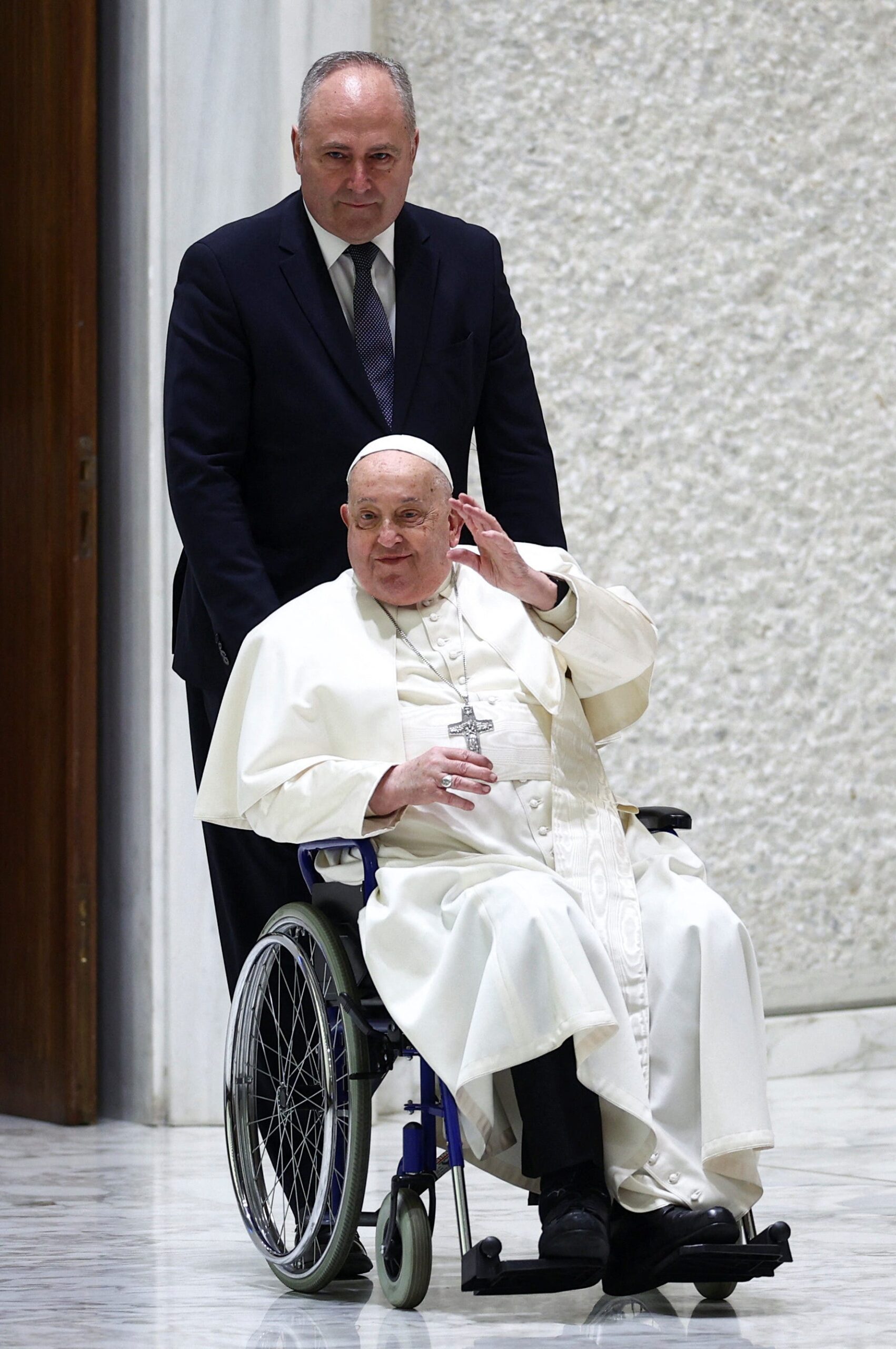 Pope Francis, Respiratory tract infection, Vatican, Pneumonia, Illness, Health, Hospital, Polymicrobial infection