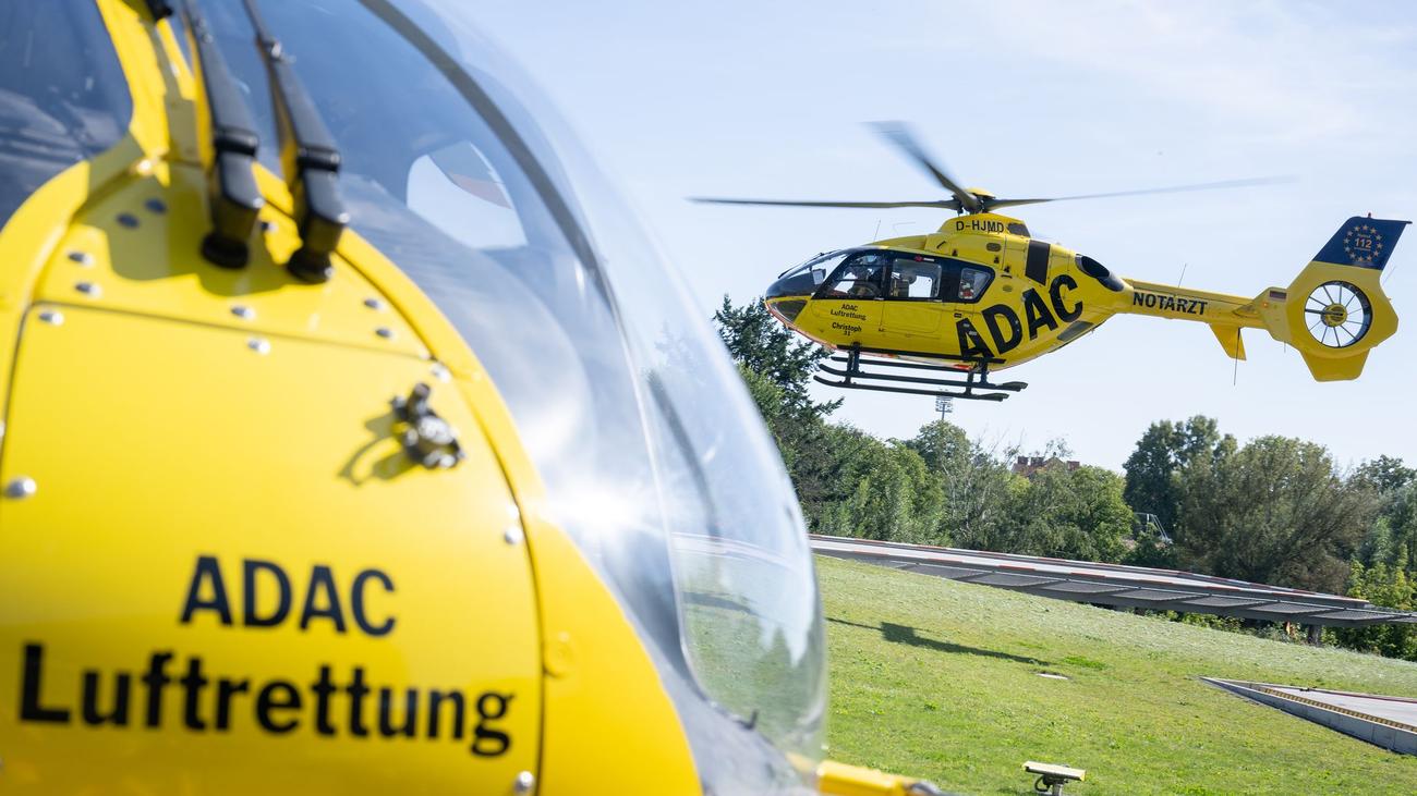 air rescue, ADAC, Helicopter missions, Berlin, Brandenburg, Telenotarzt, emergency medical services, telemedicine, accidents, heart attacks, strokes, seizures, critical care, Medevac