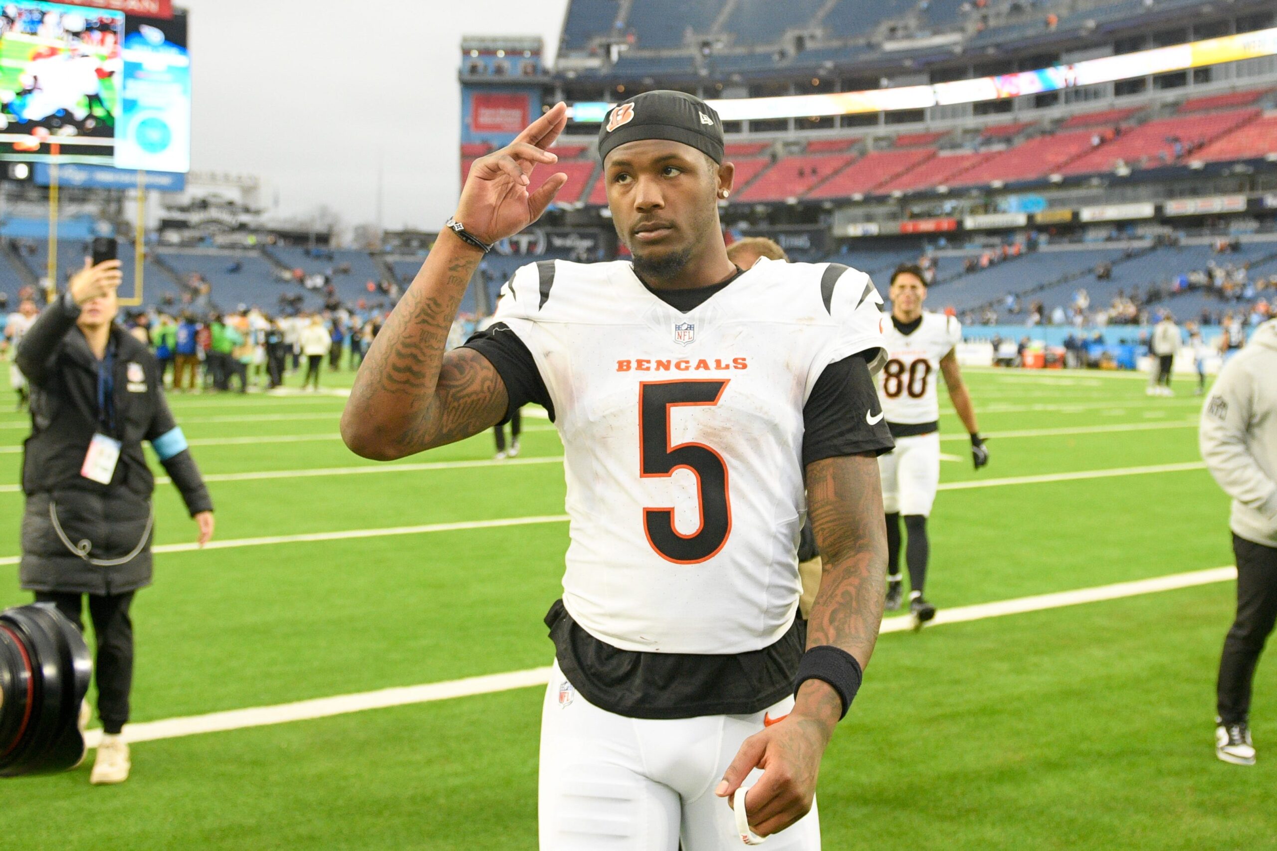 NFL franchise tag, free agency, NFL, football, salary cap, unrestricted free agents