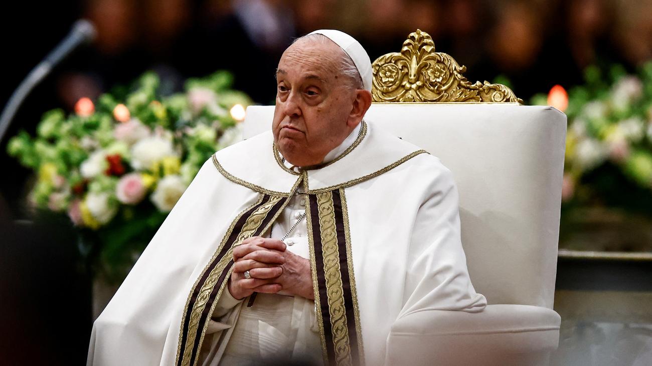Pope Francis, Health, Vatikan, Illness, Respiratory Infection, Polymicrobial Infection, Krankenhaus, Gemelli, Catholic Church