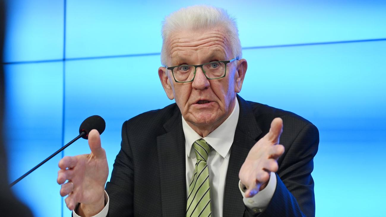 Winfried Kretschmann, Green politician, Politics, Current popularity of the left party in surveys, popularity of the Green party among young people, media, hype, Politics according to polls, Greta Thunberg, Climate movement, Youtuber Rezo, Video 