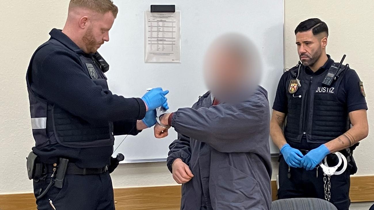 prison escape, Landau, Germany, murder, accomplice, sentenced, conviction, fugitive, Moldova, electronic ankle monitor