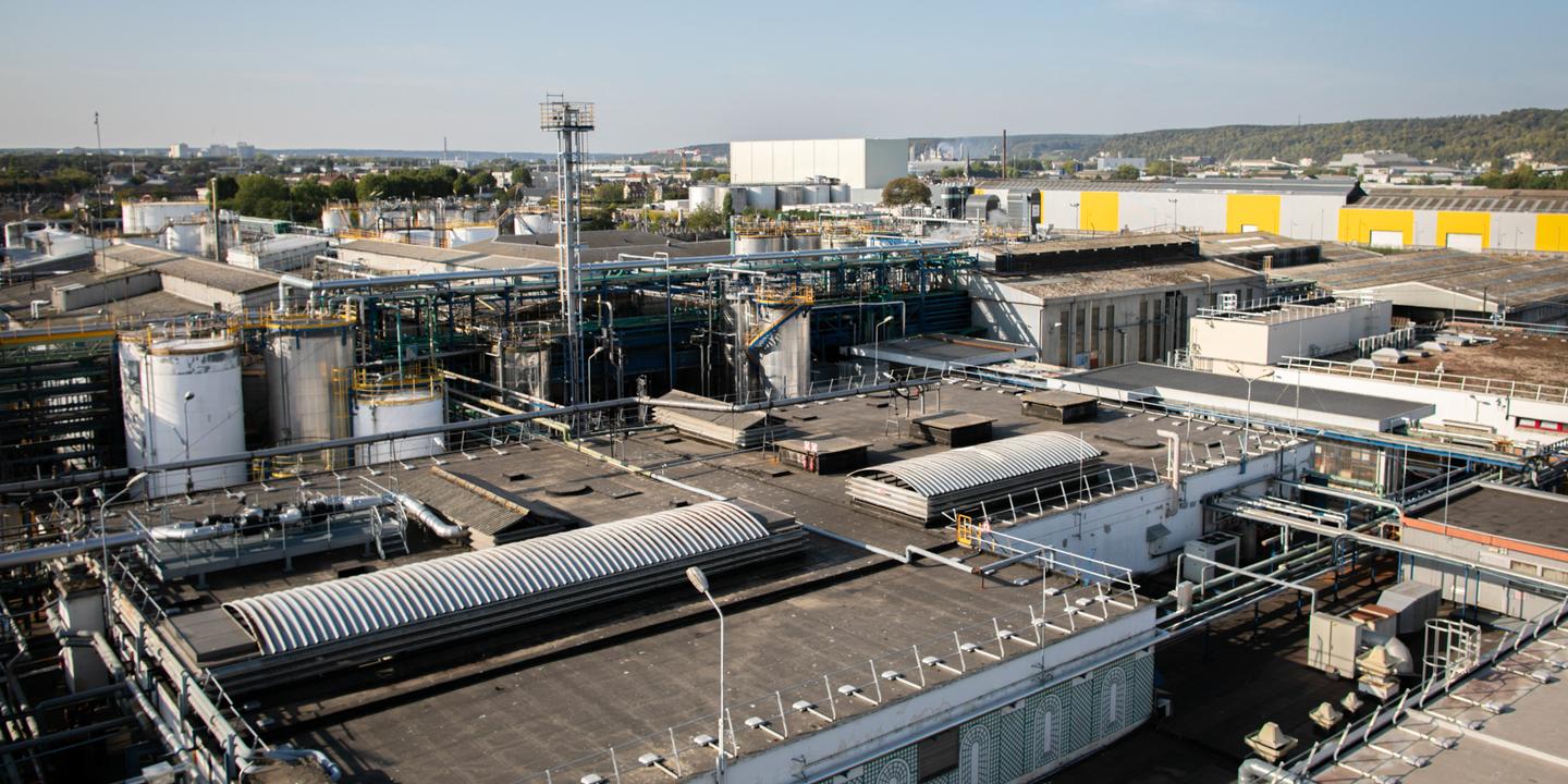 Lubrizol strike, Rouen, Le Havre, job cuts, chemical fire, pollution, health effects