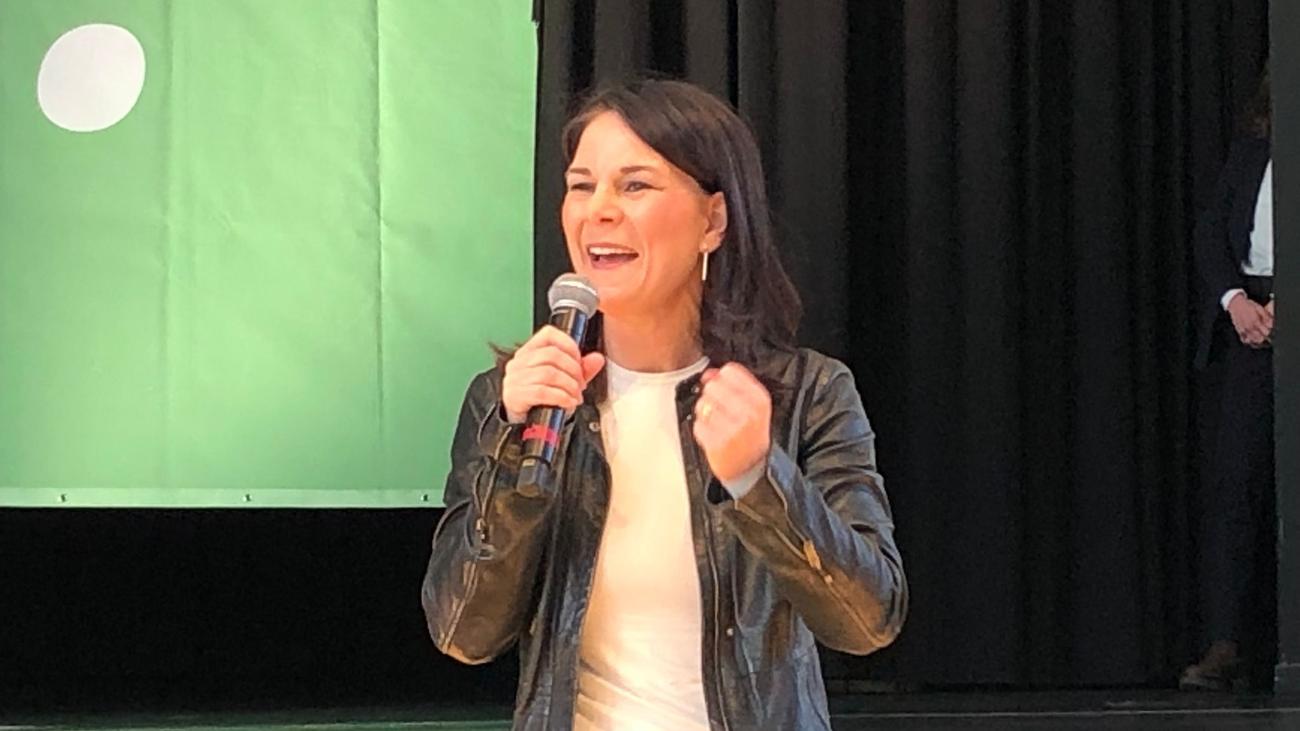 Annalena Baerbock, Green party, cooperation, democratic parties, extremism, Grundgesetz, German constitution, migration policy, AfD