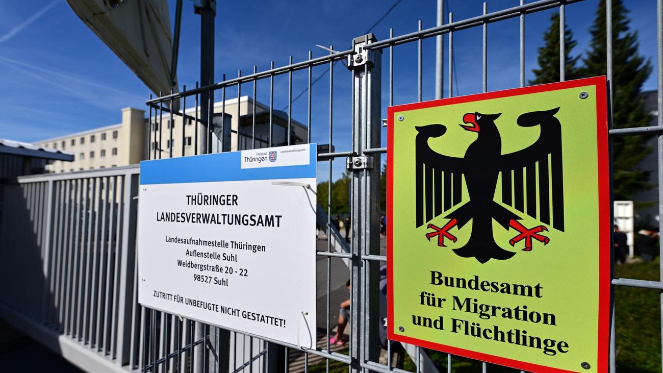 Beate Meißner, Thuringia, Migration Minister, Refugee Distribution, Municipal Relief, Central Refugee Accommodation, Landeserstaufnahme, Suhl, Task Force, Integration