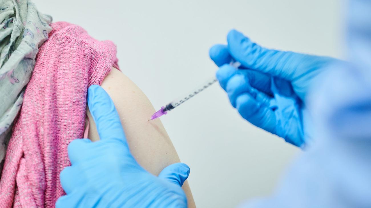 Corona-Impfung, Post-Vac-Syndrom, Impfschäden, Langzeitsymptome, Spezialambulanz, Schadenersatzklagen, Long Covid, Versorgungsamt, Impfschadensanerkennung