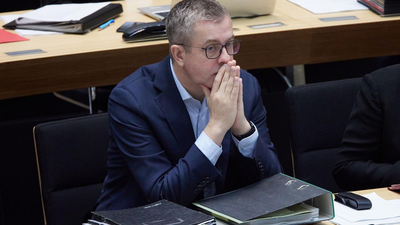 Berlin, budget deficit, double budget 2026/2027, financial emergency, Koalition, Schuldenbremse, Senate of Berlin, Stefan Evers, three-billion-euro savings package