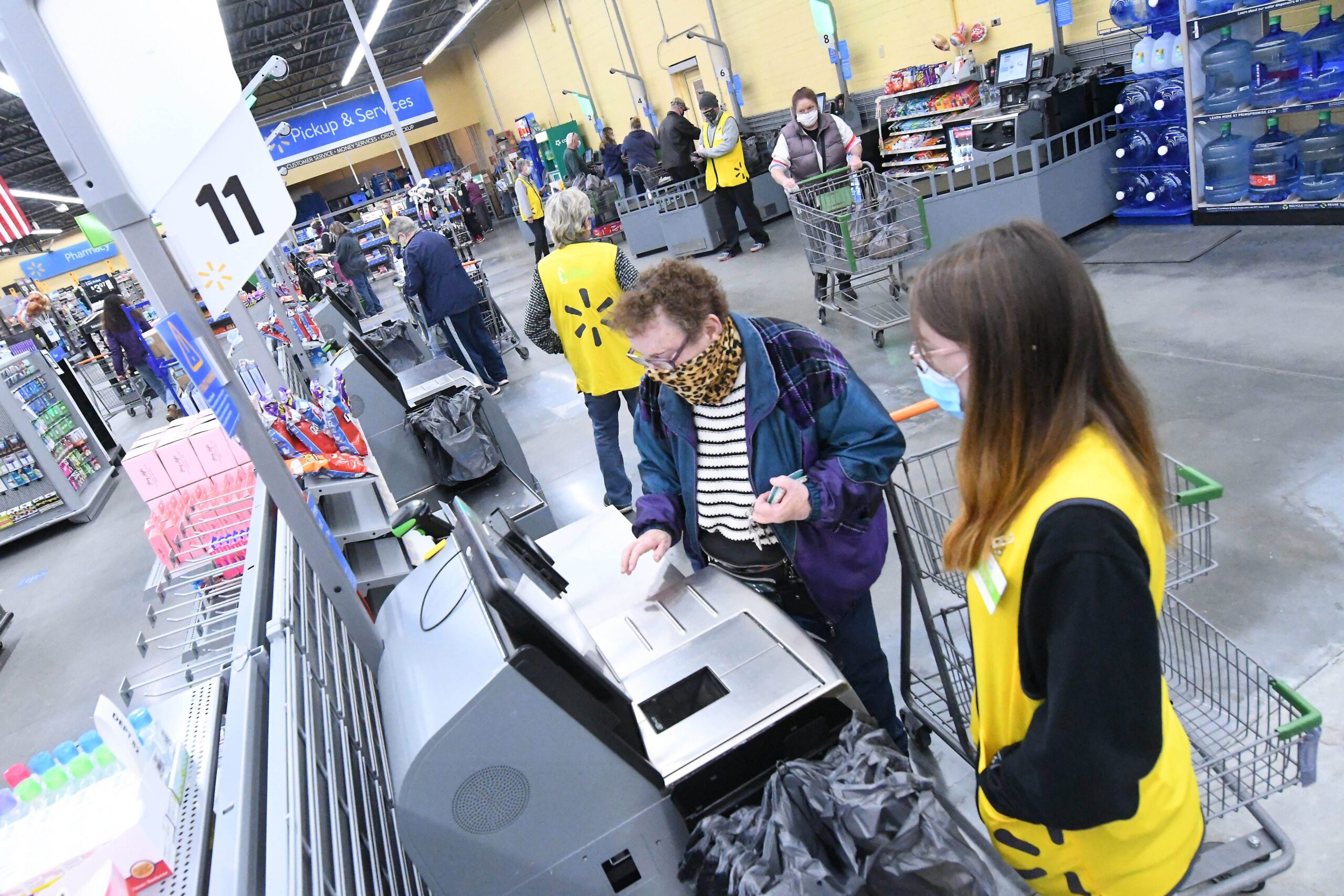 Self-checkout, Walmart, Retail, Customer service, Theft, Technology, Convenience, Labor costs, Artificial intelligence, Loss prevention, Human touch