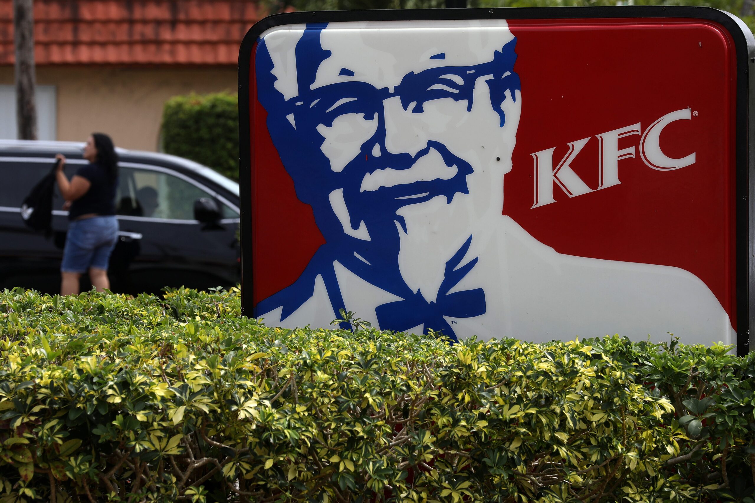 KFC, Yum! Brands, Kentucky, Plano, Texas, Irvine, California, Pizza Hut, Taco Bell, Habit Burger & Grill, sustainability, Louisville, Louisville Mayor Craig Greenberg, Sarah Davasher-Wisdom