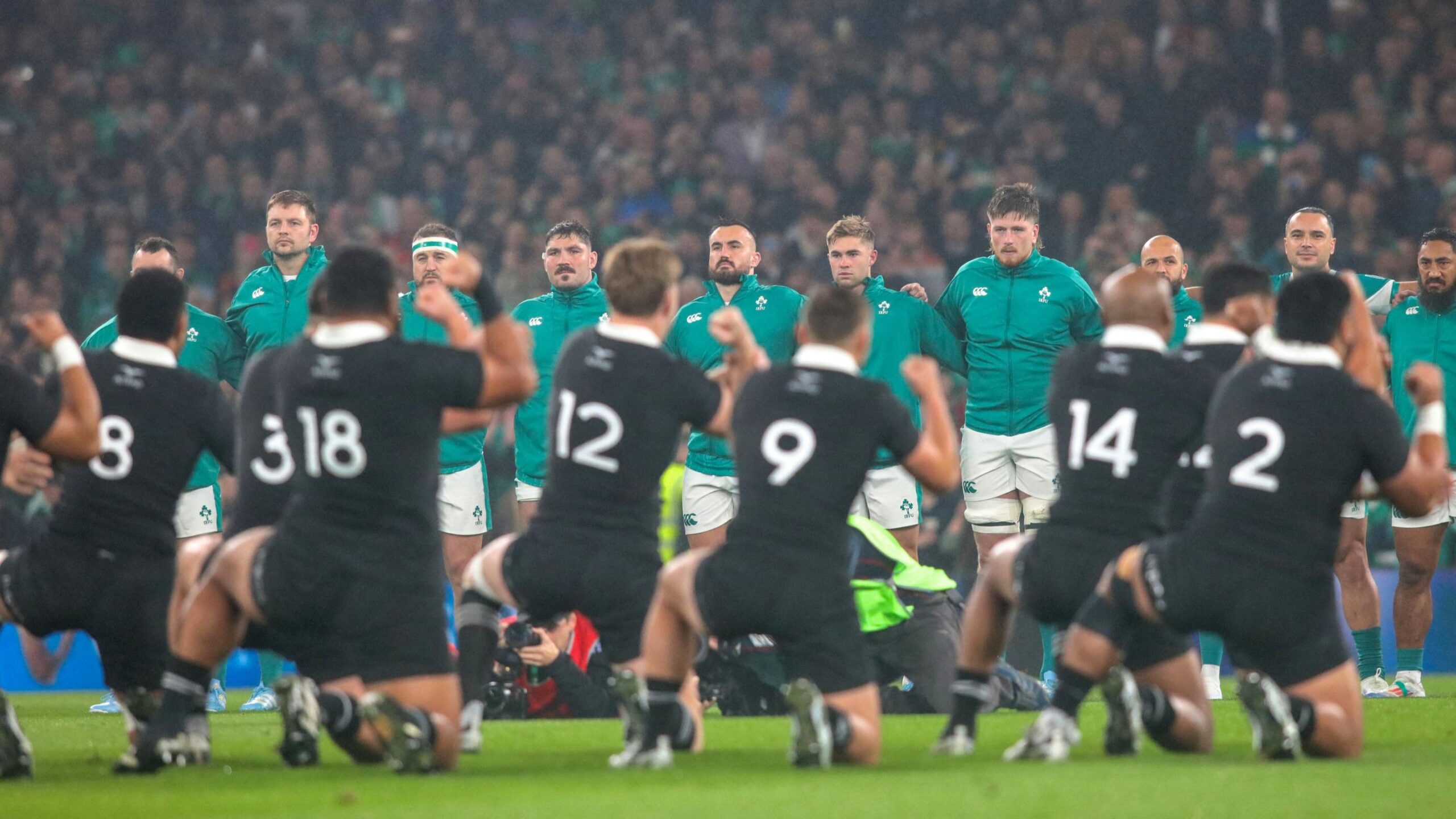 New Zealand All Blacks, Ireland Rugby, Chicago Match, All Blacks vs Ireland Rivalry, Scott Robertson