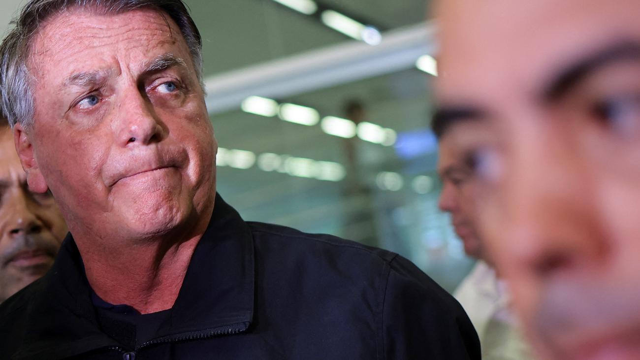 Jair Bolsonaro, coup d'etat, Brazil, Luiz Inácio Lula da Silva, Augusto Heleno, Braga Netto, Alexandre Ramagem, impeachment, political corruption, election fraud