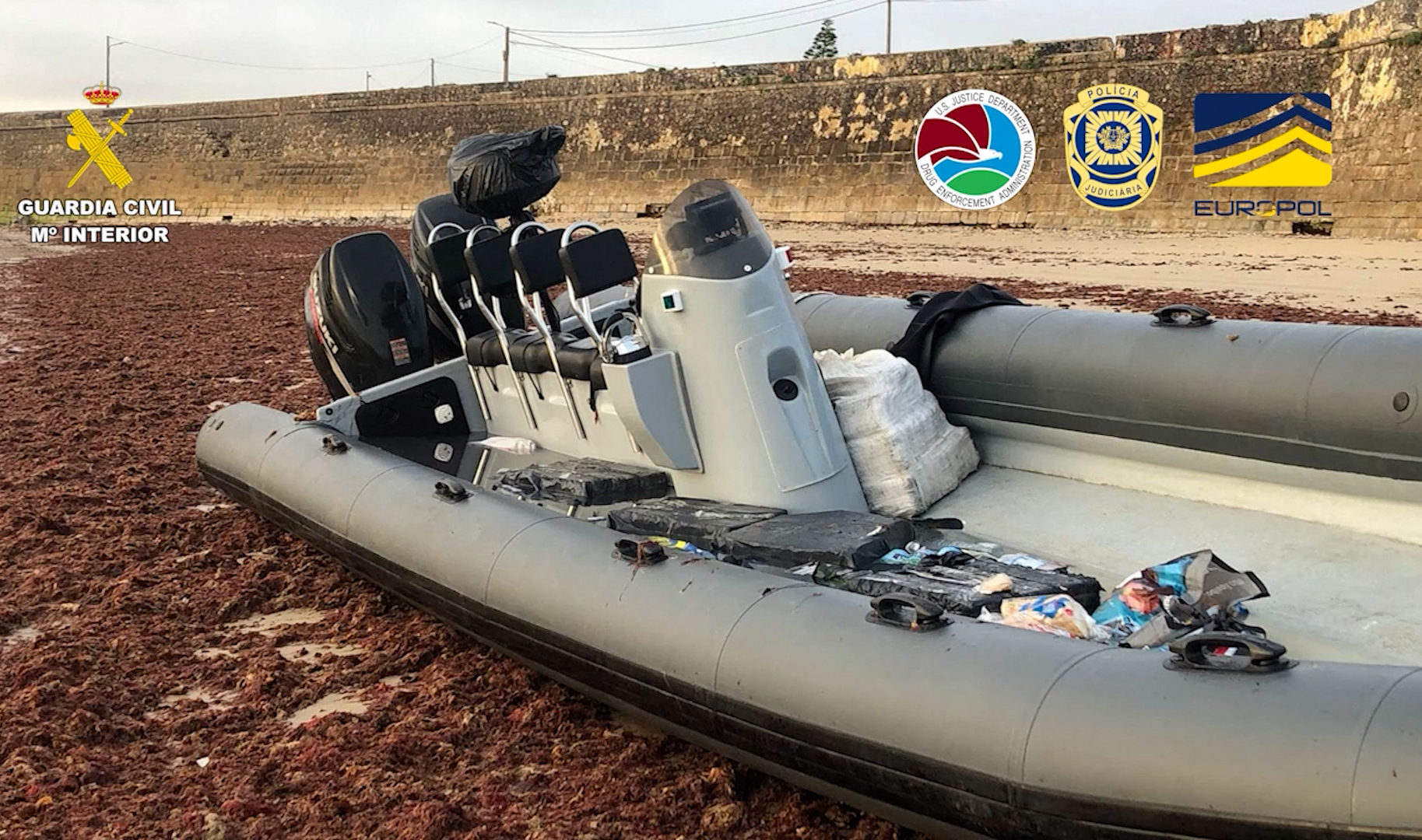 Drug trafficking, Spain, Narcotrafficking, Guadalquivir River, Anti-drug operation, Boat chase, Guardia Civil, Drug seizure, Narco-speedboat, Cannabis, Impunity