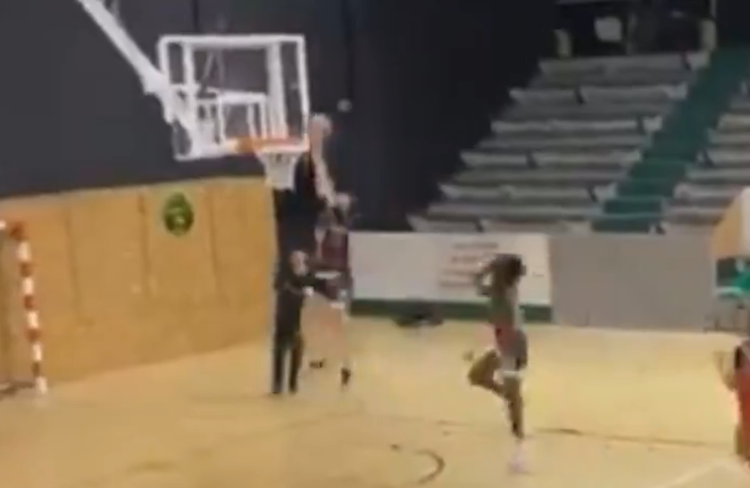 Alicia Tournebize, French women's basketball, dunk, U18 French Cup, Isabelle Fijalkowski