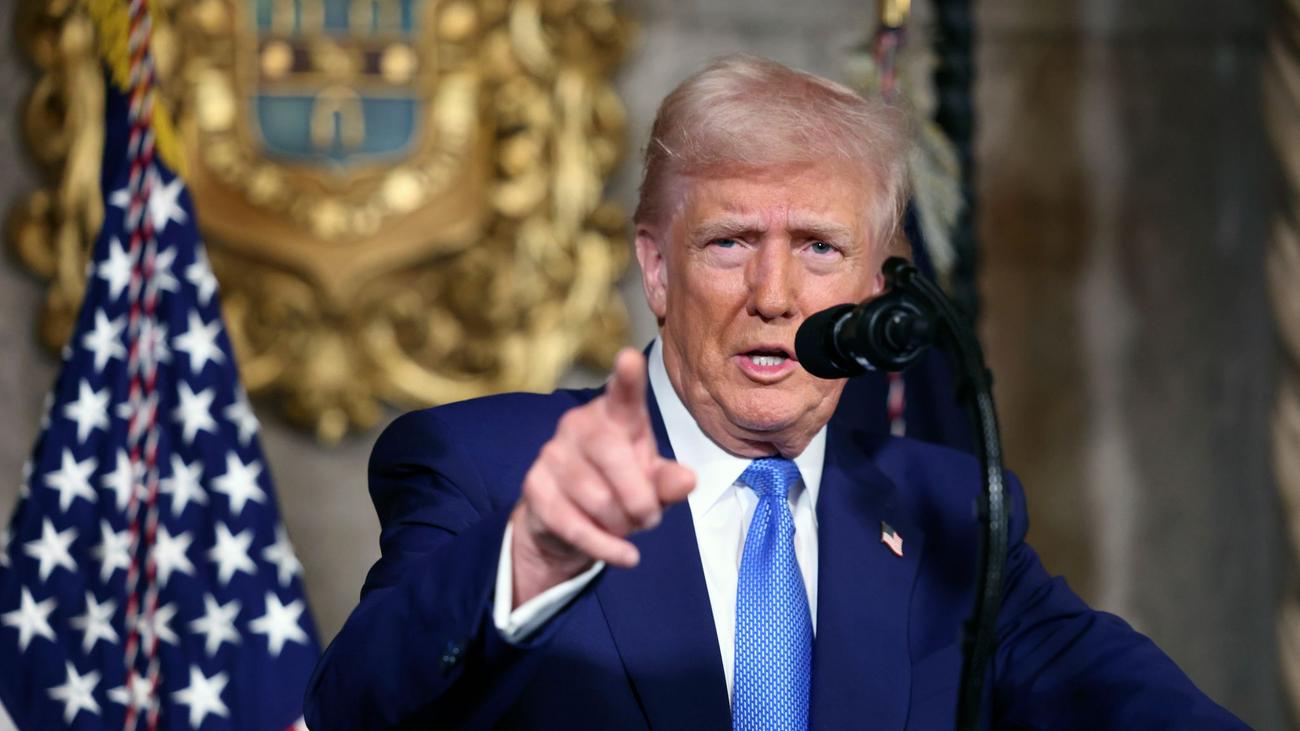 Ukraine-Russia war, Donald Trump, Volodymyr Zelenskyy, Saudi Arabia talks, Peace deal, US-Russia relations, Ukrainian politics, Elections in Ukraine