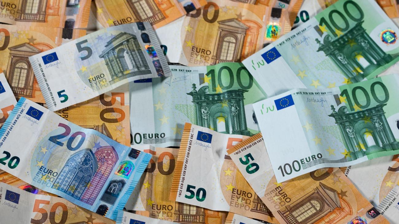 Länderfinanzausgleich, Germany, Federal finance equalization, Financial disparities, Bavaria, Berlin, Saxony, Thuringia, Saxony-Anhalt, Brandenburg, Mecklenburg-Vorpommern, Lower Saxony, Bremen, North Rhine-Westphalia, Saarland, Rhineland-Palatinate, Schleswig-Holstein