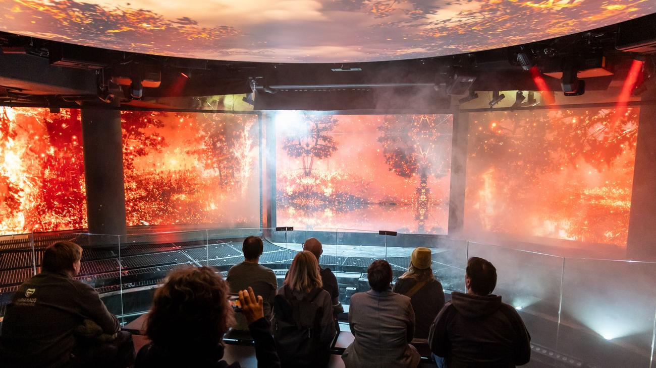 Climate House Bremerhaven, Wetterextreme, Opening delay, Technical challenges, Exhibition technology, Building systems, Hub platform, Weather extremes, Animated videos, Special effects, Geruchs, Geräusche