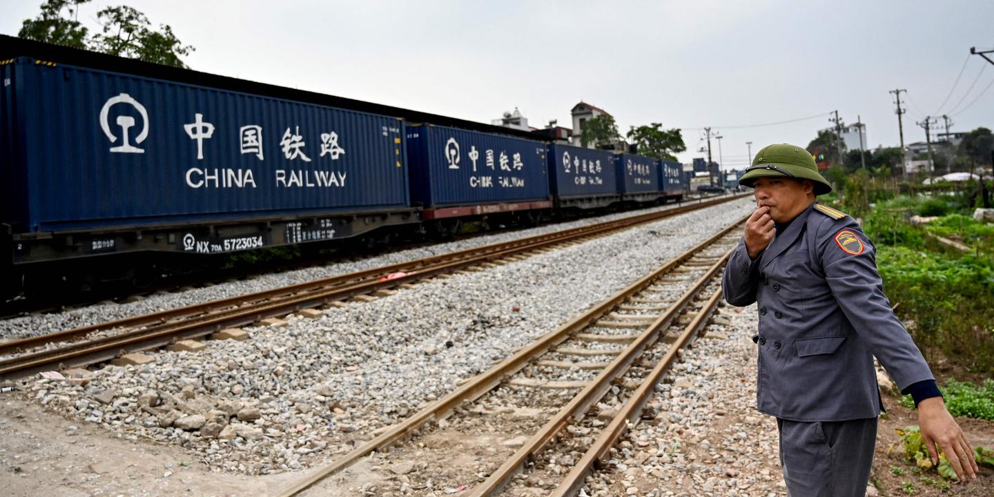 Vietnam, China, Economic Ties, Trade, Infrastructure, Railway, Manufacturing, Supply Chain, Investment, Diplomacy, Growth
