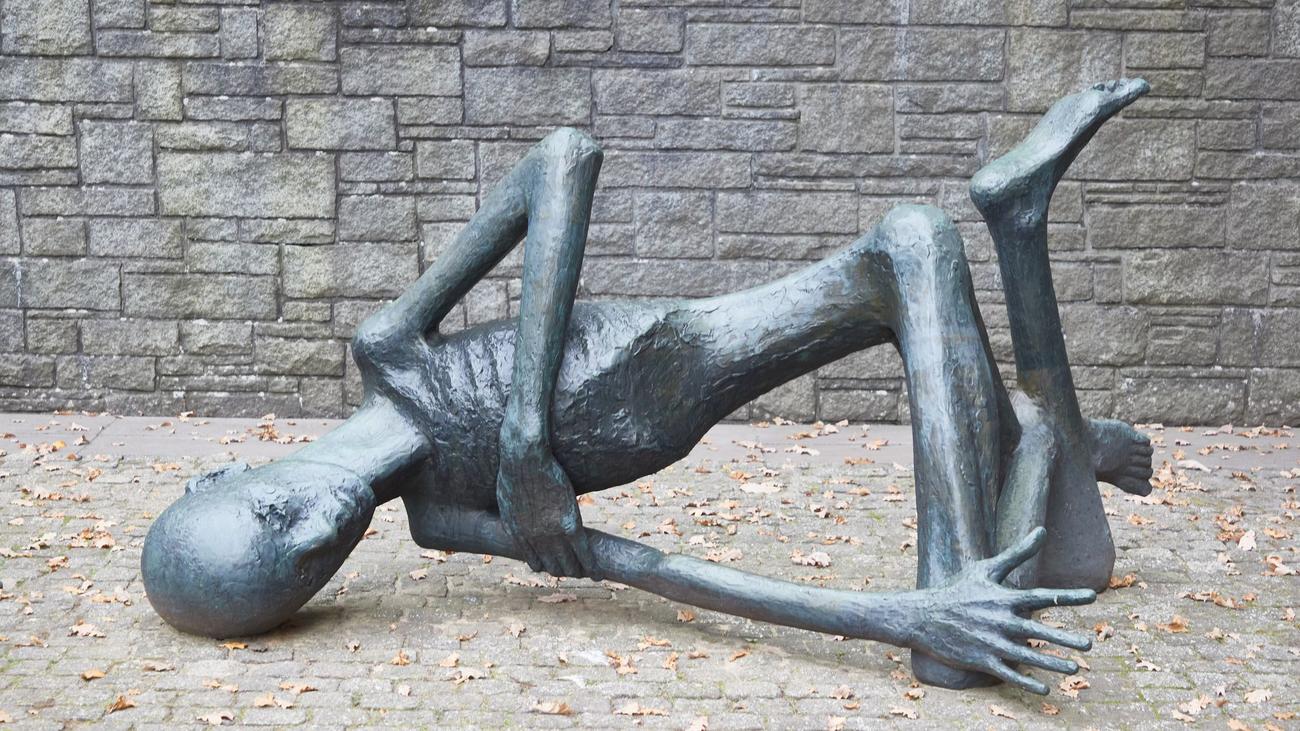 Holocaust remembrance, AfD, German federal election, extremism, democracy, human rights