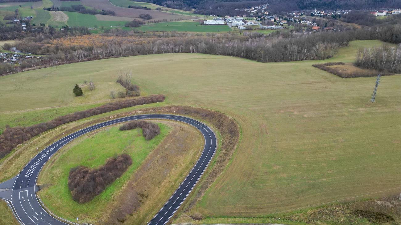 Flöha bypass, German administrative court, construction approval, water law, environmental protection