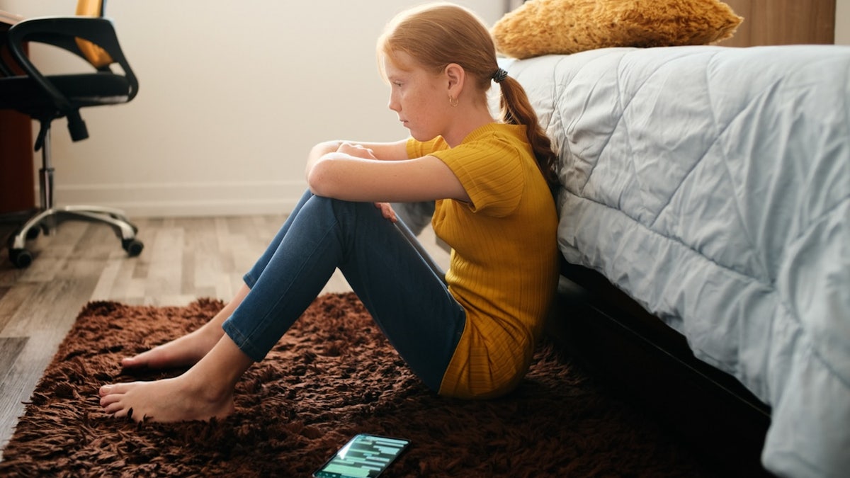 anxiety, depression, loneliness, isolation, mental health, social media, teens, youth, childhood, adolescence, mental health services, anxiety treatment, depression treatment, prevention, mental health literacy, stigma