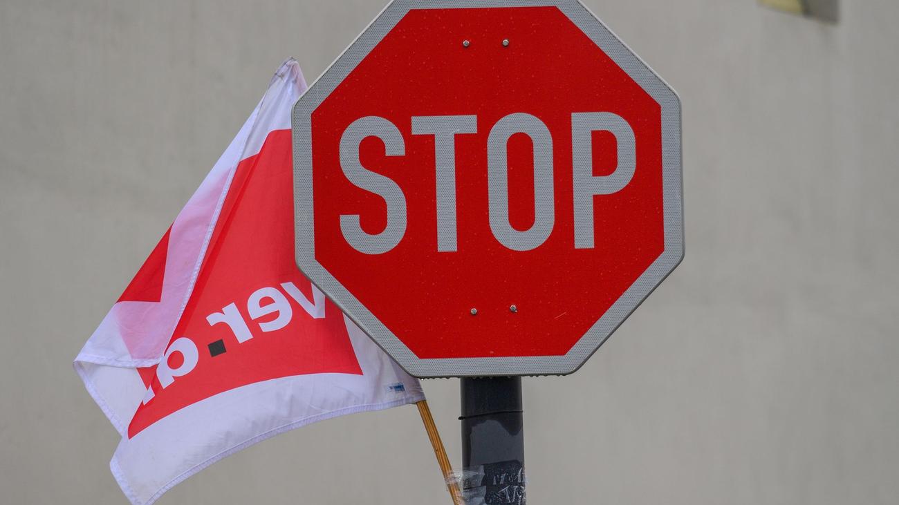 Public transport, North Rhine-Westphalia, Verdi, warning strikes, 35,000 employees, more than 30 companies