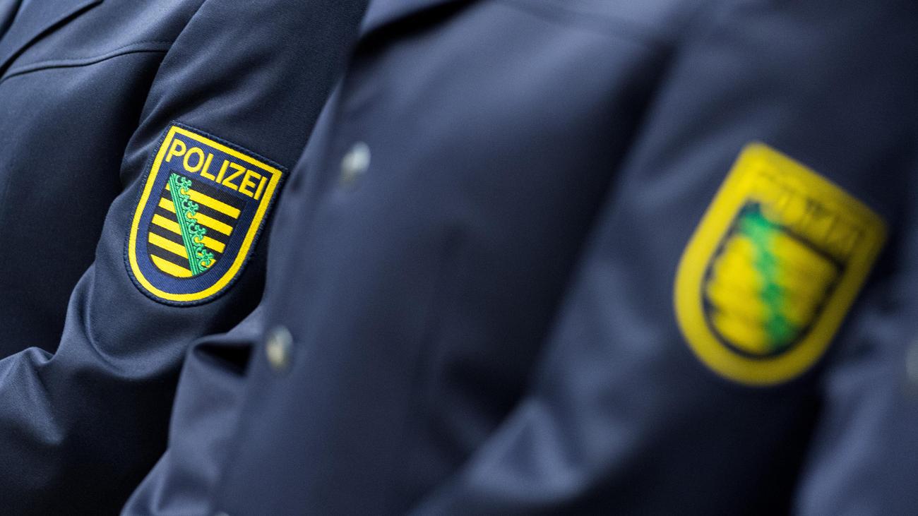 extremist incidents, police, Saxony, right-wing extremism, racism, anti-Semitism, Nazi symbols, police academy, Rothenburg, Oberlausitz, rector, Dirk Benkendorff, parliamentary request