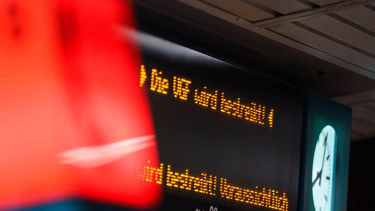 Public transport, Strikes, Verdi, Hesse, VGF, ESWE, KVG, Frankfurt, Wiesbaden, Kassel, U-Bahn, buses, Munich