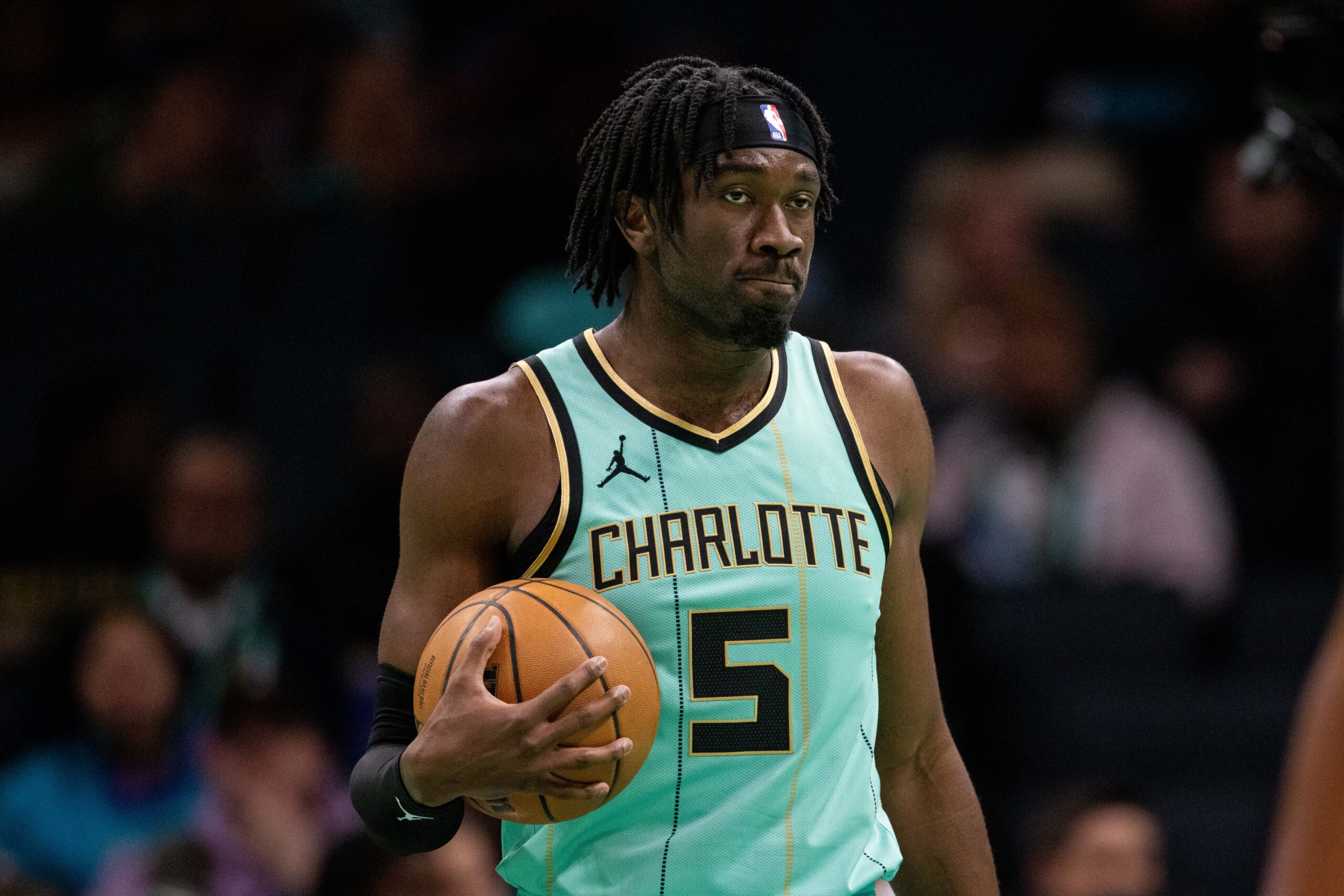NBA, NBA trade, Lakers, Hornets, Mark Williams, Luka Doncic, Dalton Knecht, Anthony Davis, All-Star Game