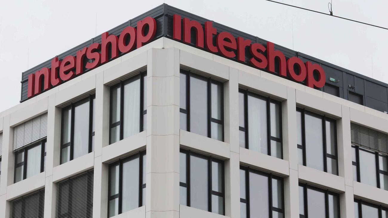 Intershop AG, Softwareanbieter, E-Commerce, Mietsoftware, Umsatzwachstum, Ergebnisverbesserung, Restrukturierung, Personalabbau, Dienstleistungsauslagerung, leichte Verluste
