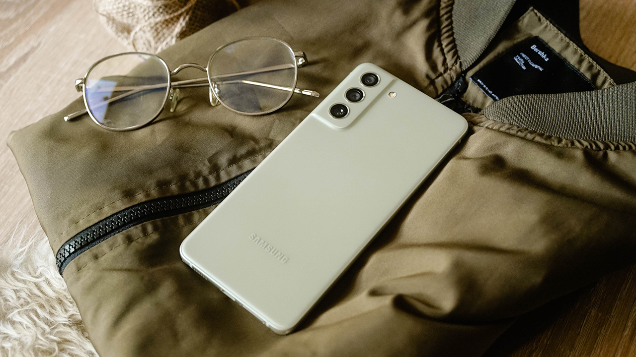 Samsung, Security Update, Galaxy S21, February 2025 Update, Security Vulnerabilities, Android, Software Update, Galaxy S21 Series, Samsung Galaxy S21