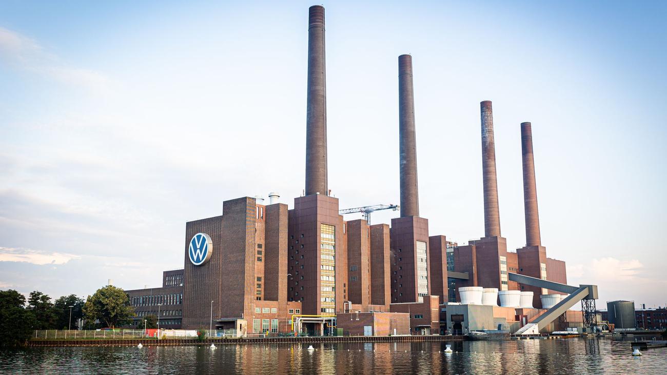 Volkswagen, Layoffs, Early Retirement, Age-Related Part-Time Work, Job Cuts, Compensation, Pensions, German Automaker