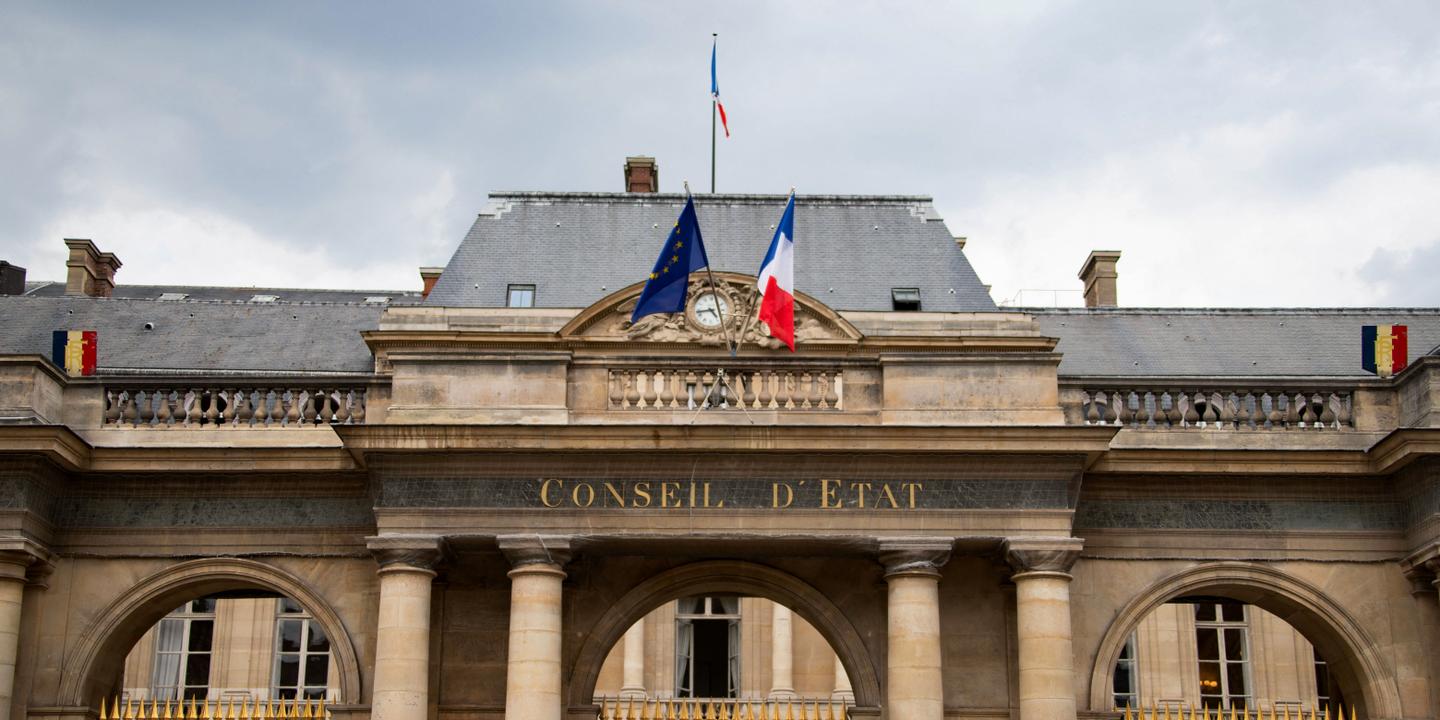 C8, NRJ12, TNT, Arcom, Conseil d'Etat, Vincent Bolloré, Canal+, Employment