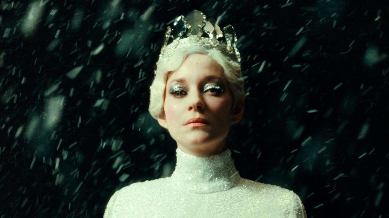 Berlinale, Tricia Tuttle, Chez Tricia, Filmfestival, Wettbewerb, Goldener Bär, Poetische Chronik, Chinesisches Dorf, Märchen, Marion Cotillard, Moderne Schneekönigin, Hindernislauf, Neurotische alleinerziehende Ehefrau, Weibliche Hauptfiguren, Unberechenbare Energie