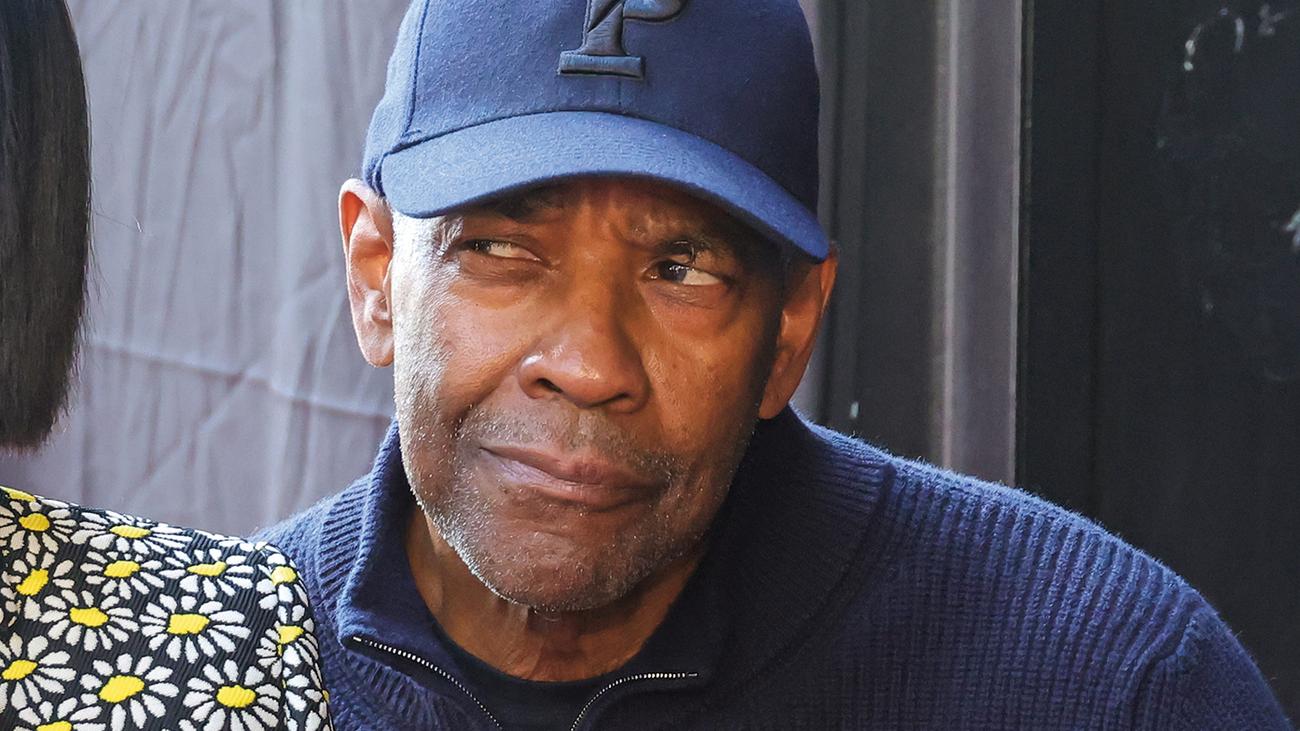 celebrity interviews, New York Times, Denzel Washington, alcoholism, self-disclosure, media scrutiny, privacy