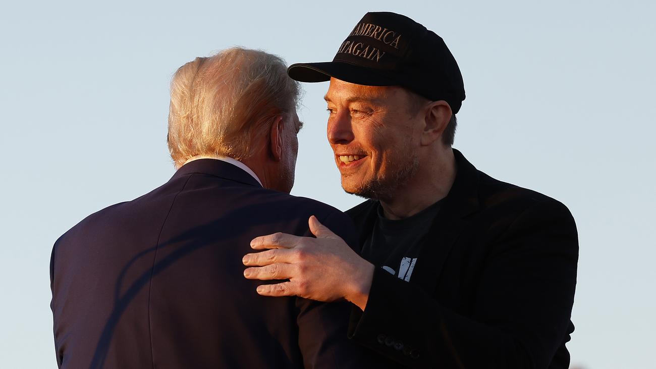 Boris Berezovsky, Russian Oligarch, Anatoly Chubais, Yeltsin, Moscow, Power