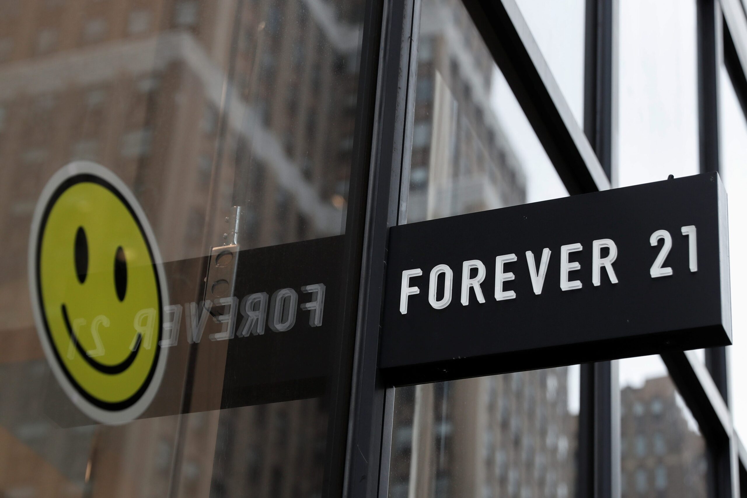 Forever 21, Bankruptcy, Fast Fashion, Store Closures, Retail Struggles, Competition, Shein, Temu, Restructuring, BRG