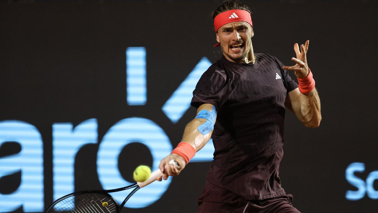 Alexander Zverev, Rio de Janeiro, Sandplatz-Turnier, Viertelfinale, Francisco Comesana, extreme Hitze, Körperliches Limit, Tiebreak, Fehler, Break-Möglichkeiten, Probleme mit dem Atmen, souveränerer Auftritt