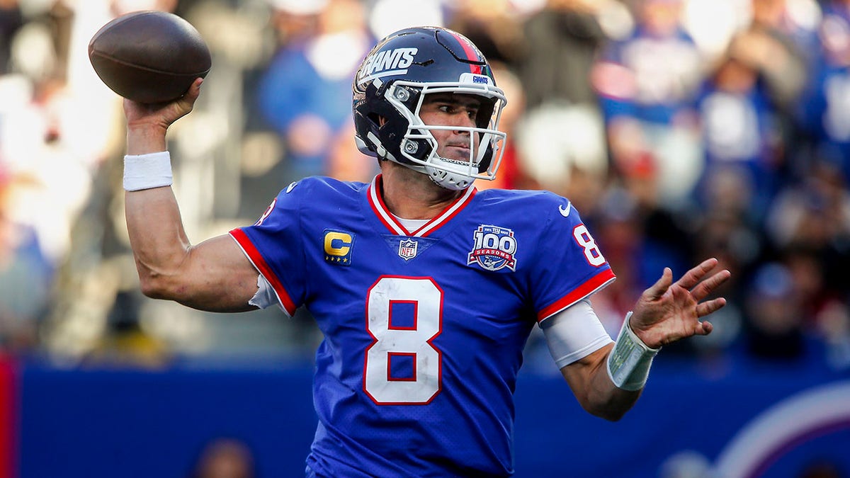 Pittsburgh Steelers, Quarterback, Russell Wilson, Justin Fields, Trevor Lawrence, Daniel Jones, Arthur Smith, John Madden, Michigan Football, Minnesota Vikings