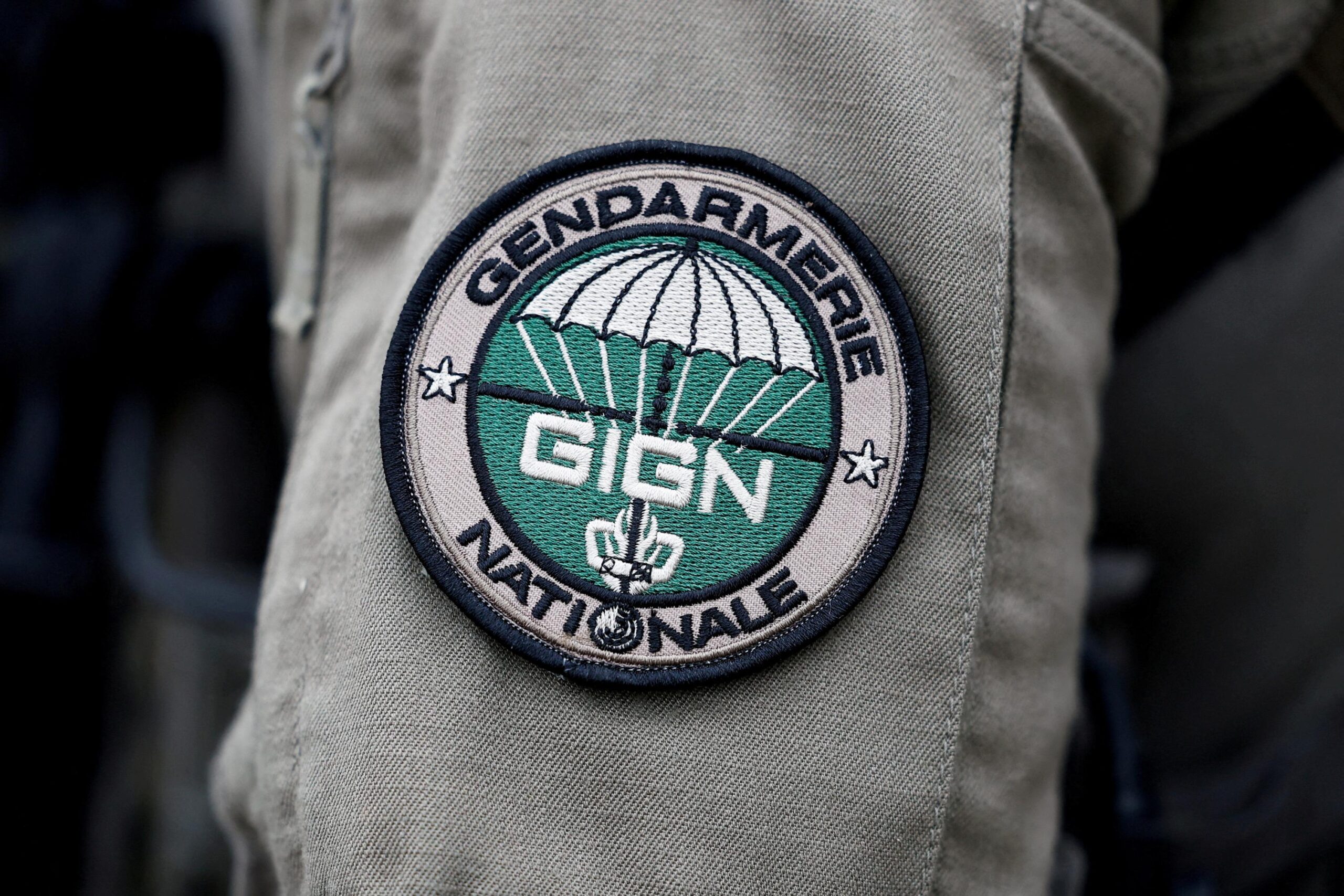 Gendarmes, Shots fired, Police, Dijon, Bourg-lès-Valence, GIGN, Arrests