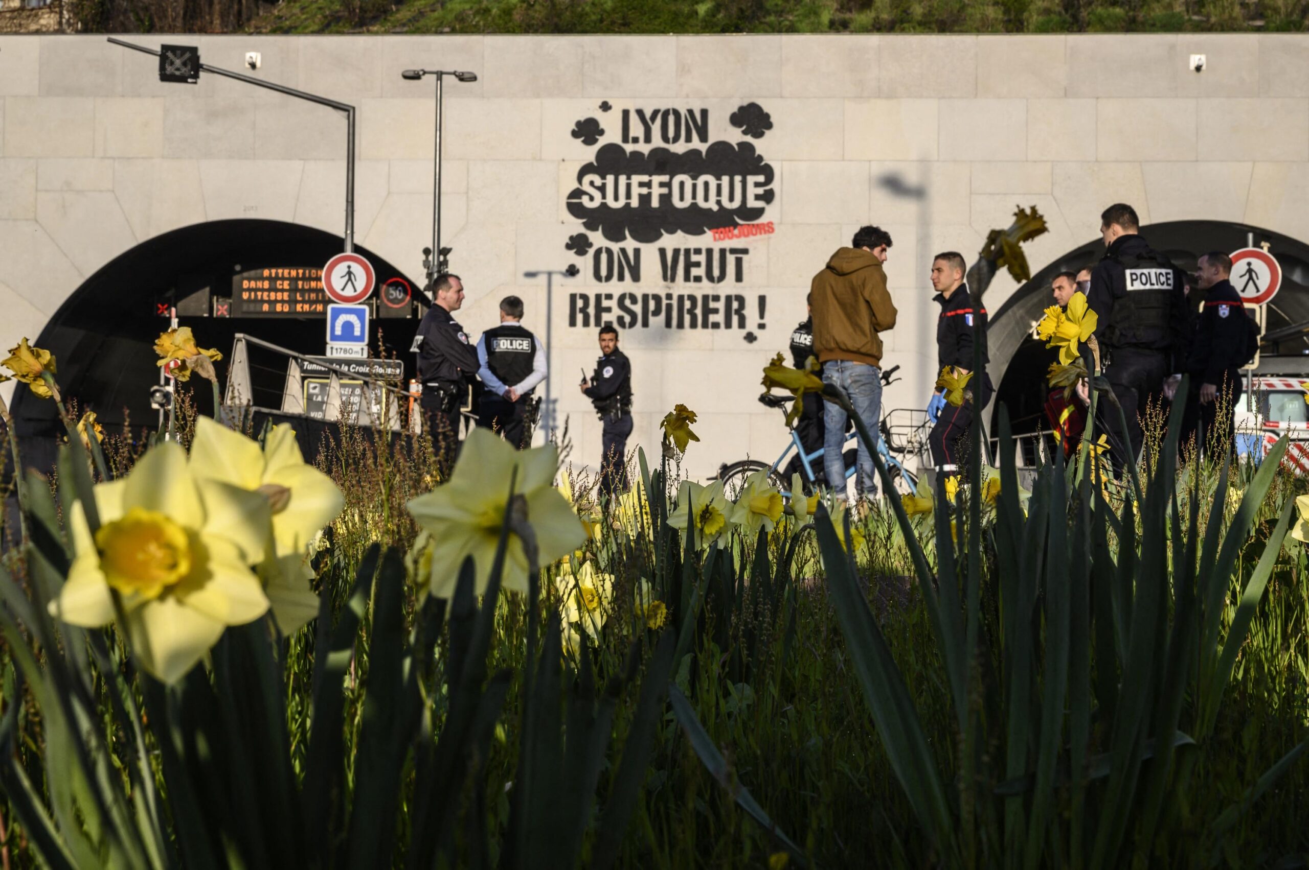 Air pollution, Environment, Lyon, Tunnel de la Croix-Rousse, Children's health, Green policies, Urban planning, Traffic