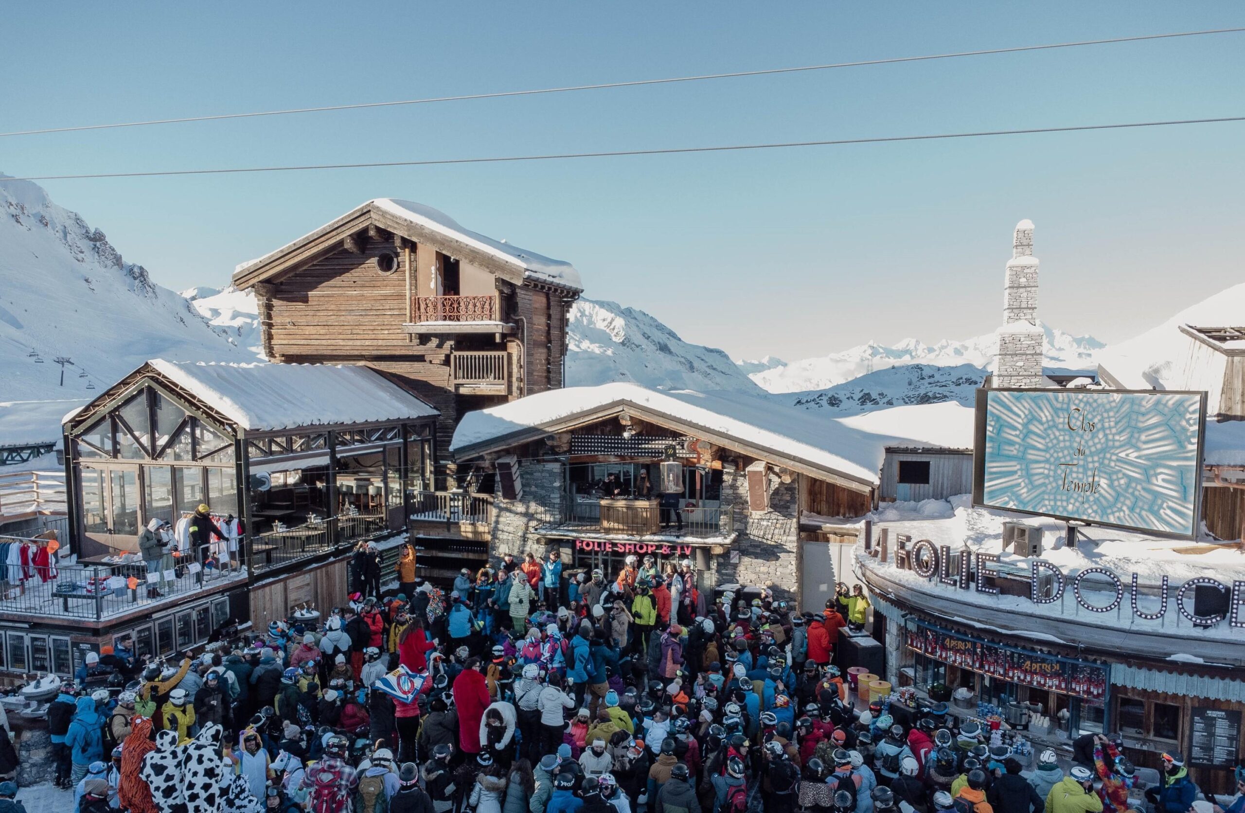 Après-ski, Folie Douce, Ski, Megève, Val d'Isère, French Alps, Apres Ski, Nightclub, Champagne, DJ, Party