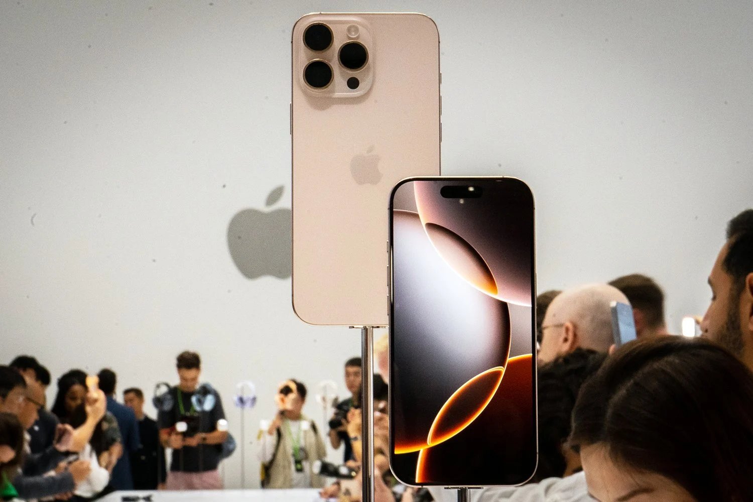 iPhone 16e, iPhone 17, Apple chips, Apple hardware, 5G chip, wifi chip, Ming-Chi Kuo, smart home, Apple TV, battery gains