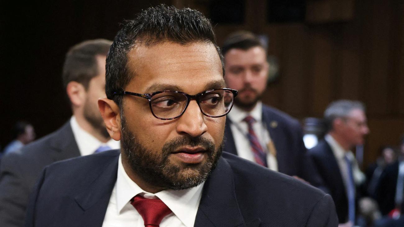 FBI, Kash Patel, Donald Trump, US Senate, Republican Party, Democratic Party, Deep State, Conspiracy Theories, Political Polarization, National Security