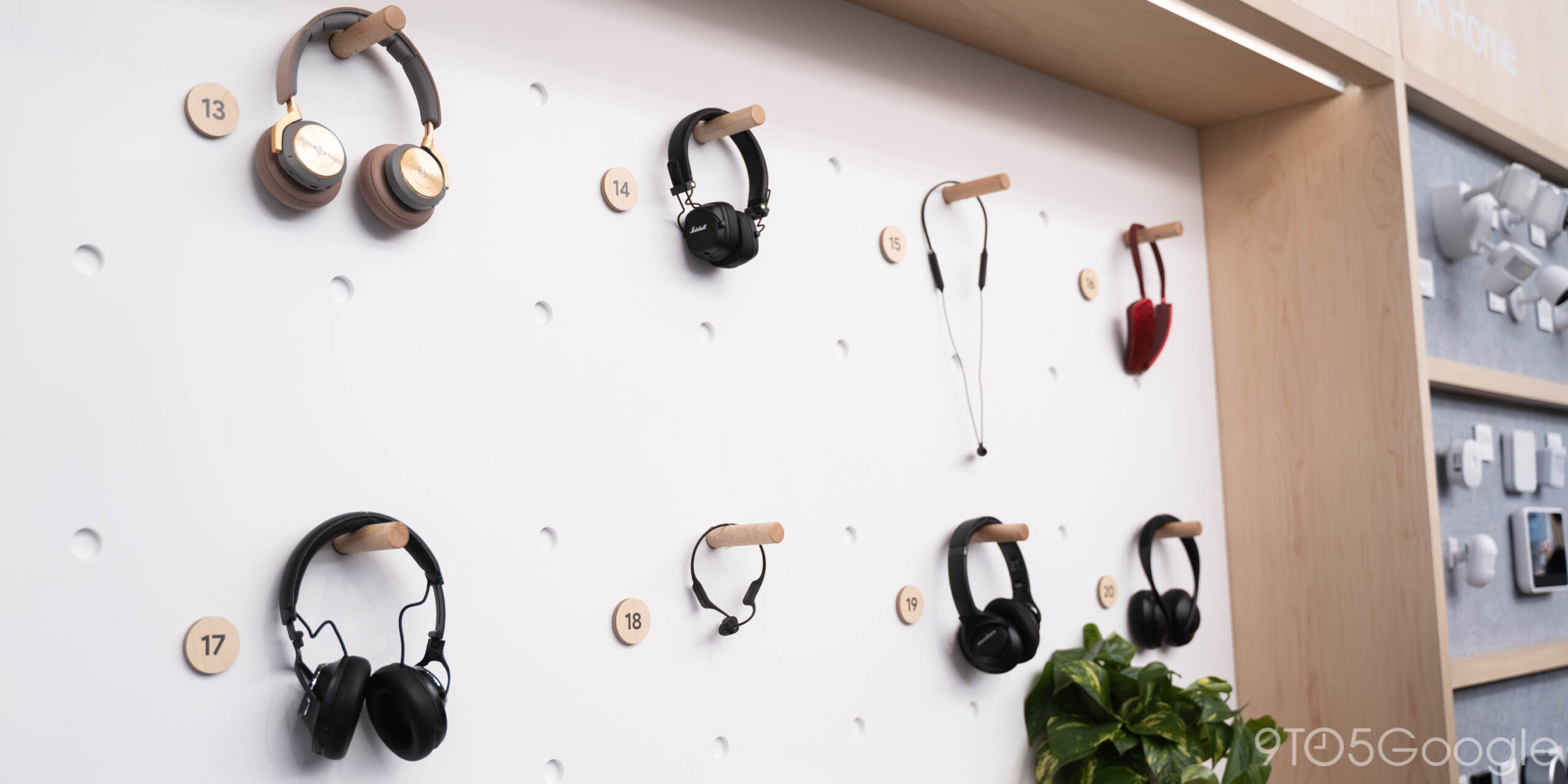 Google Assistant headphones, Google Assistant, Pixel Buds, Gemini, unread notifications, read my notifications, Android Authority, Pixel Buds Pro, messaging apps, spoken notifications
