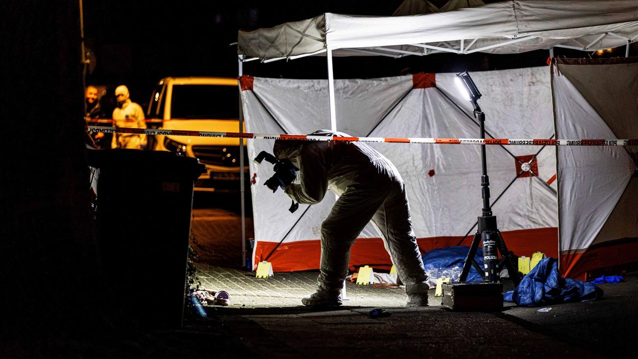 Murder, Stabbing, Essen, Germany, Victim, Suspects