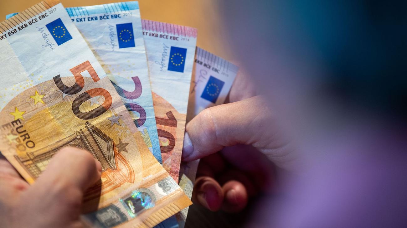 German pension, government funding, aging population, social security, retirement, welfare