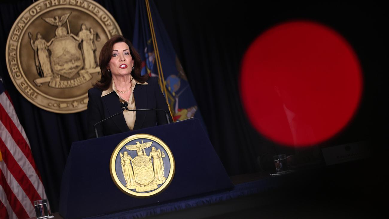 Eric Adams, Kathy Hochul, New York City Mayor, Democratic Elections, Impeachment, Corruption Charges, Donald Trump, US Justice Department, Emil Bove, Federal Prosecution, Illegal Migration